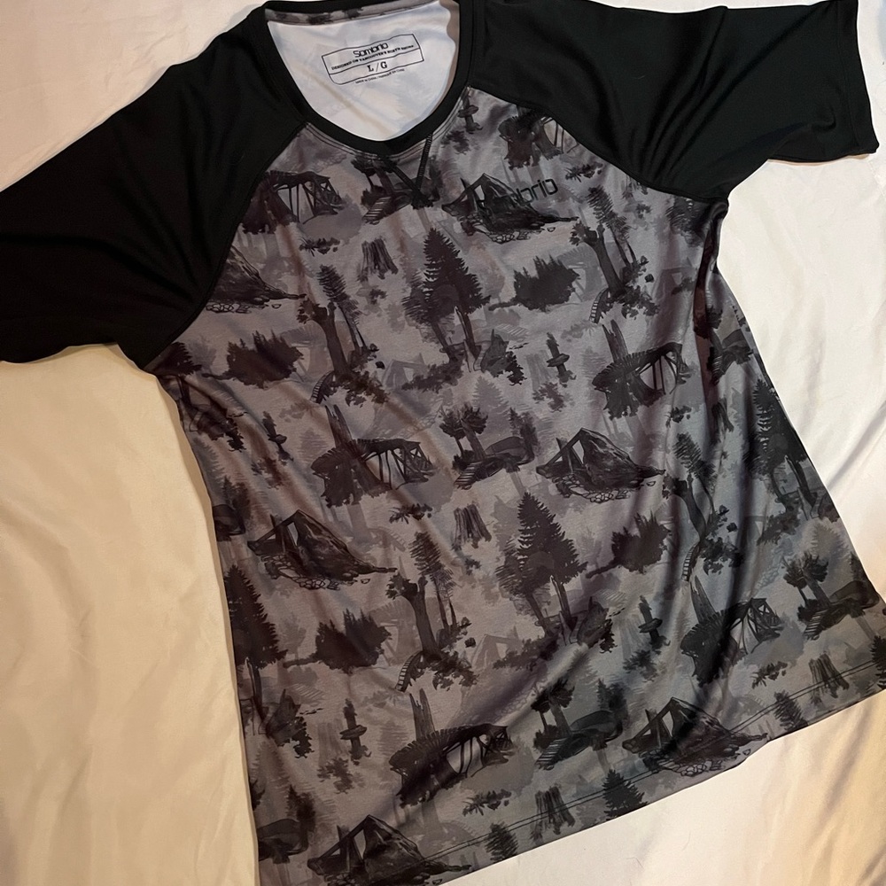 Topo Designs Women's Graphic Jersey in Black and Gray
